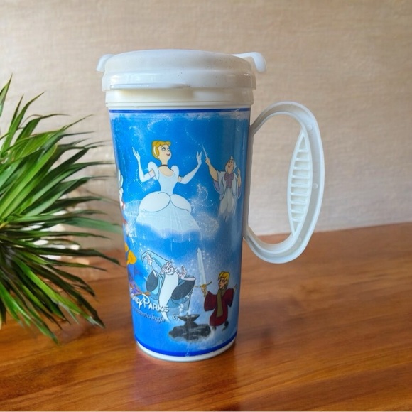 VINTAGE 2010 Disney Parks Travel Mug - Coca-Cola Promo - Mickey, Daisy, & More - Picture 3 of 13